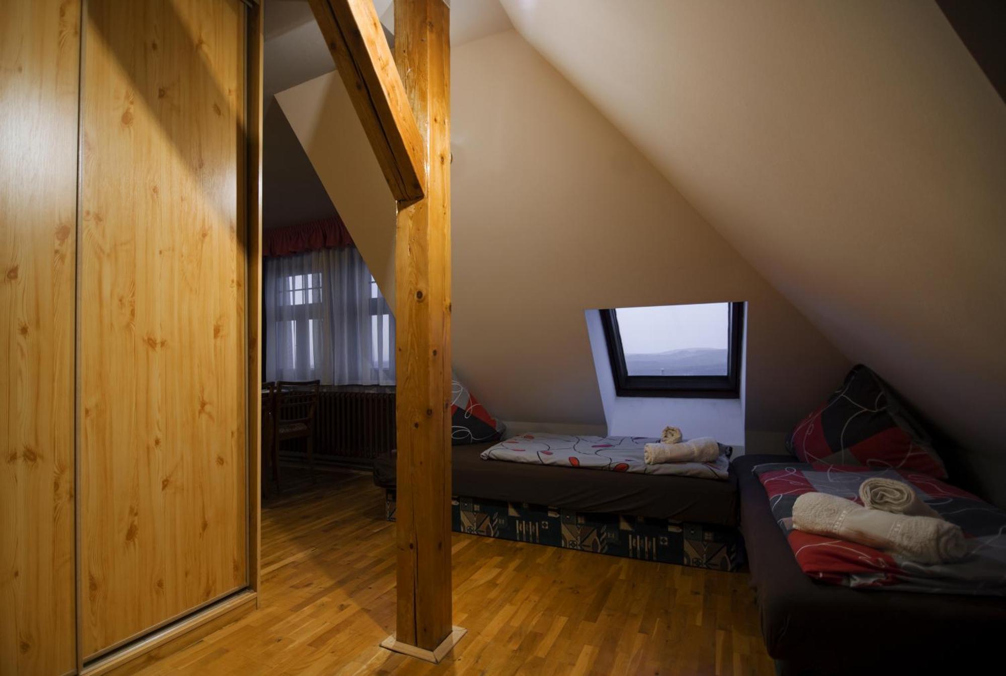 Pension Ayky Jablonec nad Nisou Rum bild